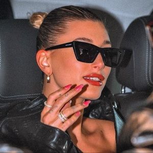 Meet your Posher, Haylita